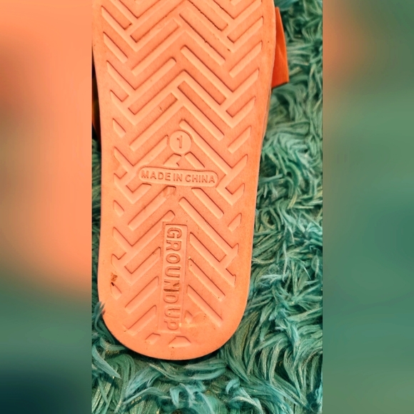 Jojo Siwa Pink Metallic Slides Girls Size 1 - Picture 5 of 5